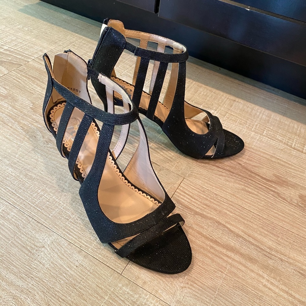 Shimmering black heels